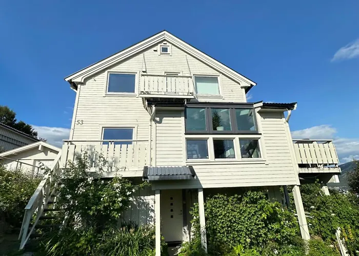 Near Center Апартаменты Тромсё